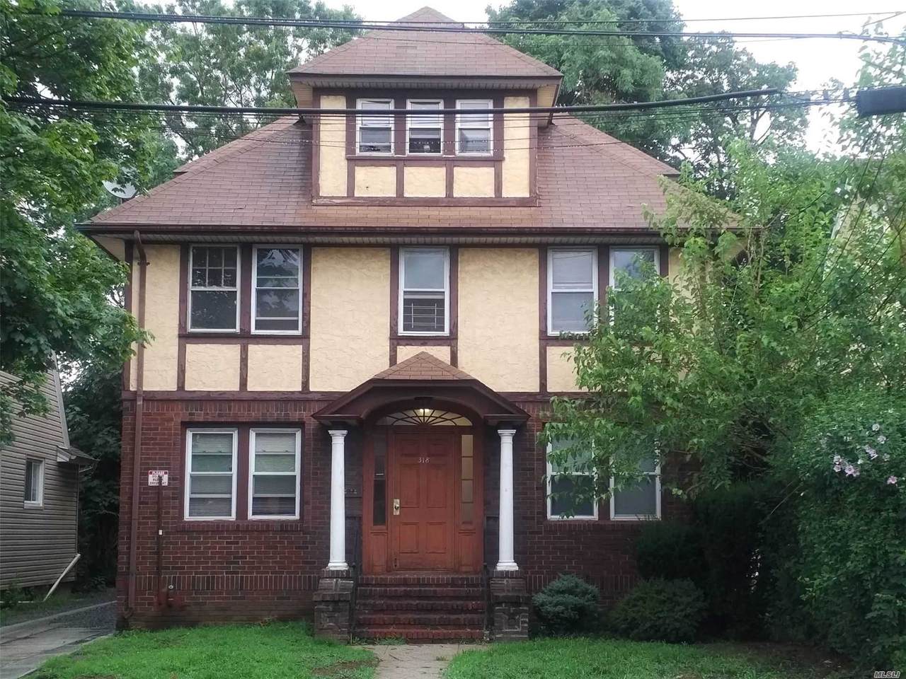 318 Washington Street - Photo 1