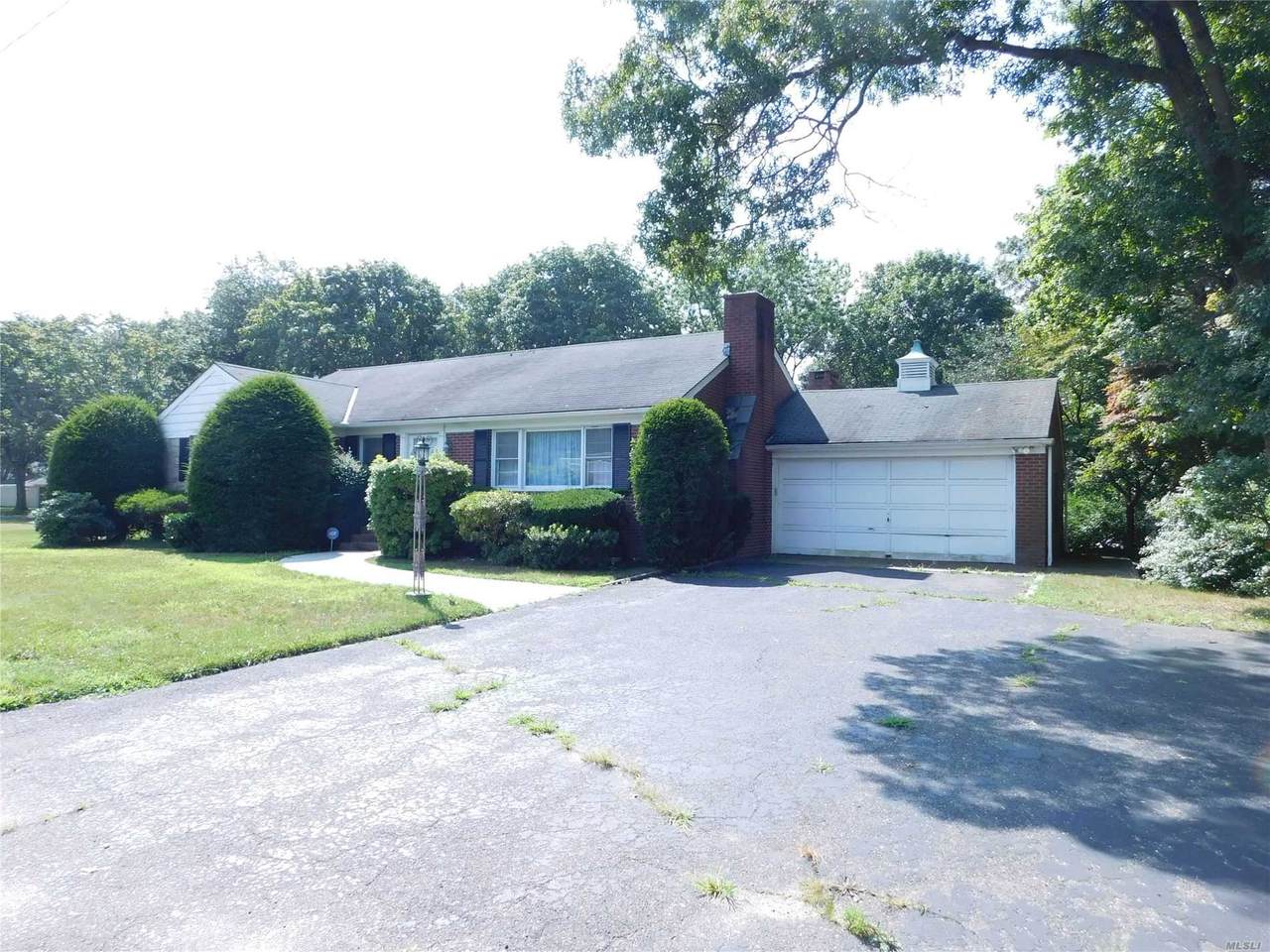 52 Woodside Avenue - Photo 1