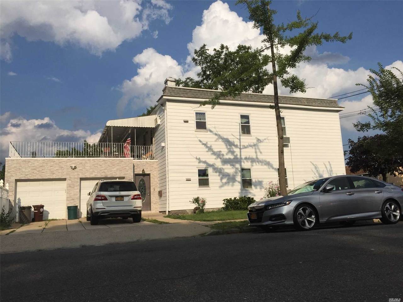 261-01 Williston Avenue - Photo 1