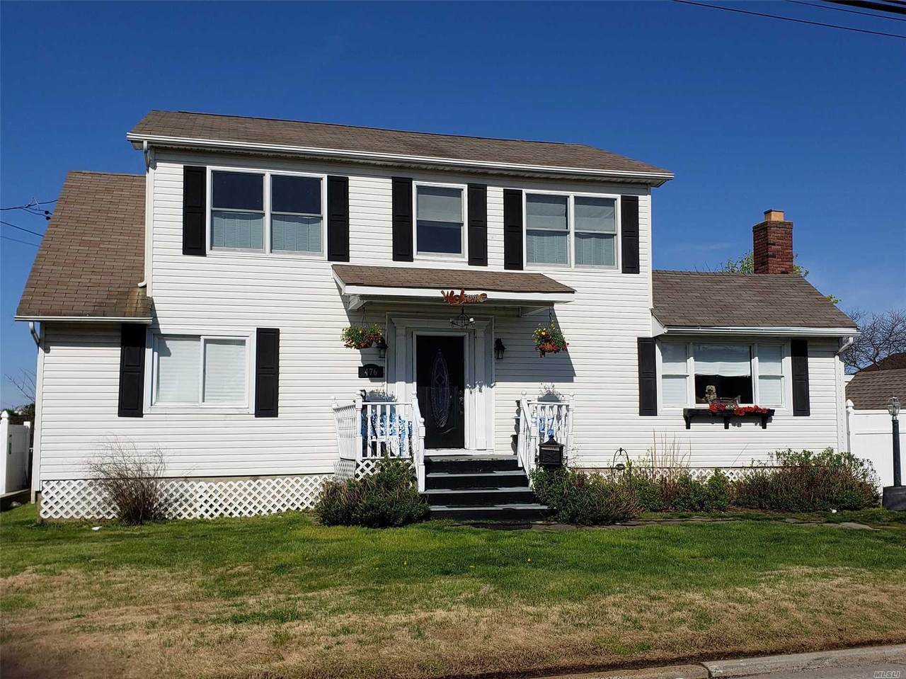476 West Drive - Photo 1