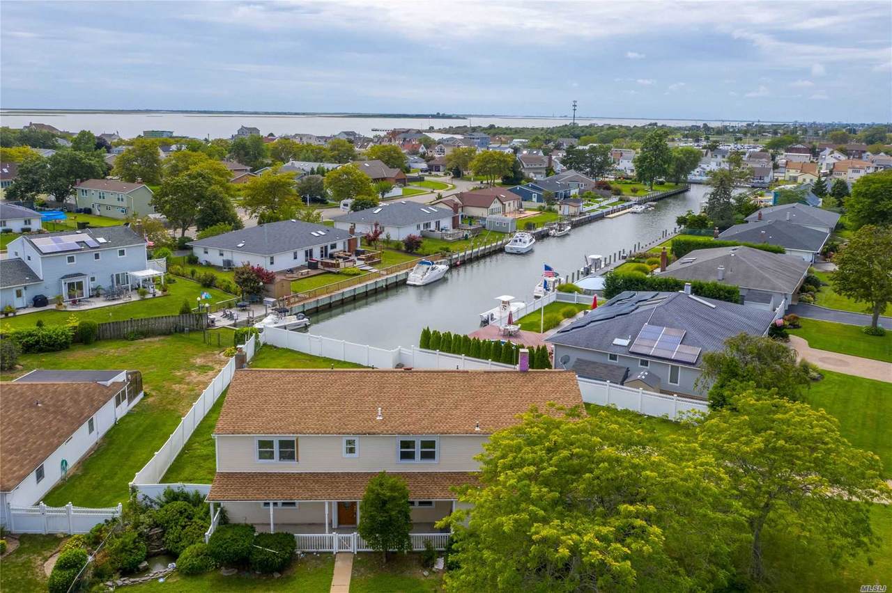 110 Schooner Lane - Photo 1