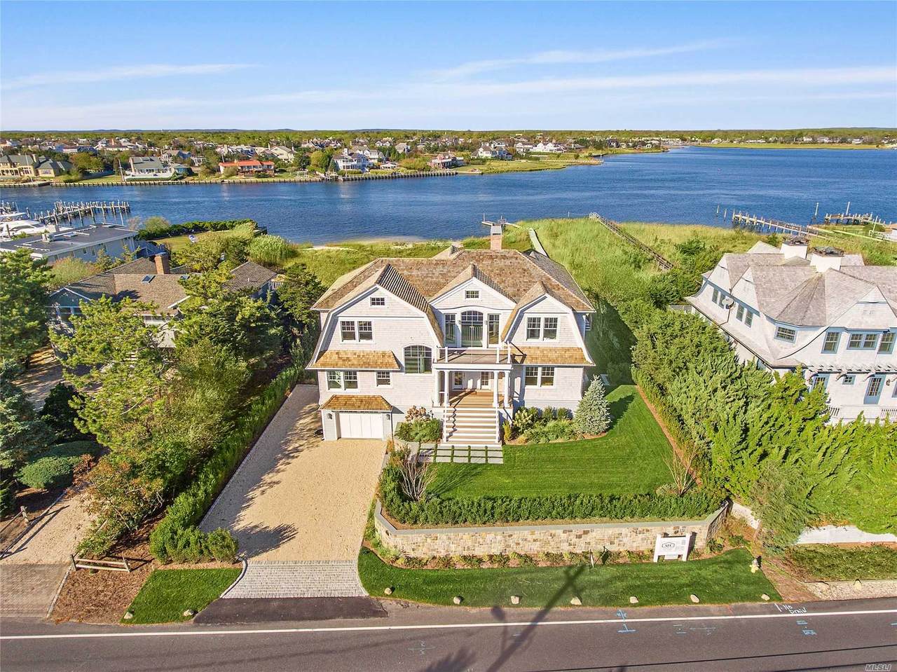 216 Dune Road - Photo 1