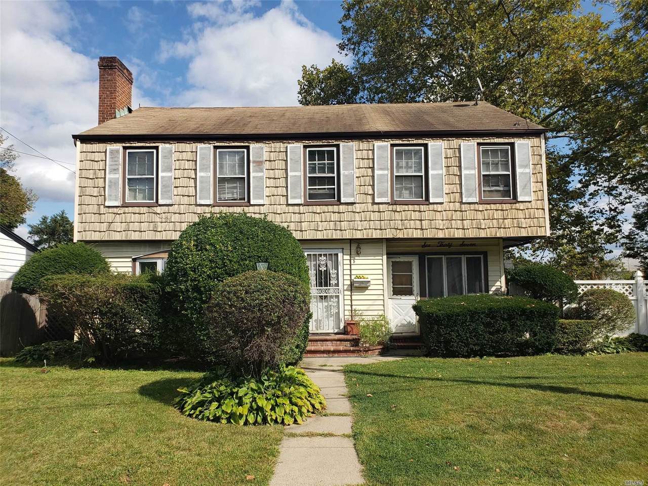 637 Meadowbrook Road - Photo 1