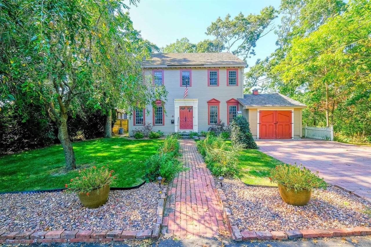 28 Shore Road - Photo 1