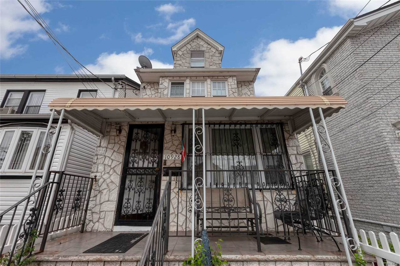 10928 121 Street - Photo 1