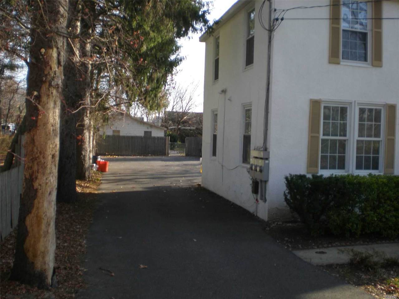 35 Lake - Photo 1