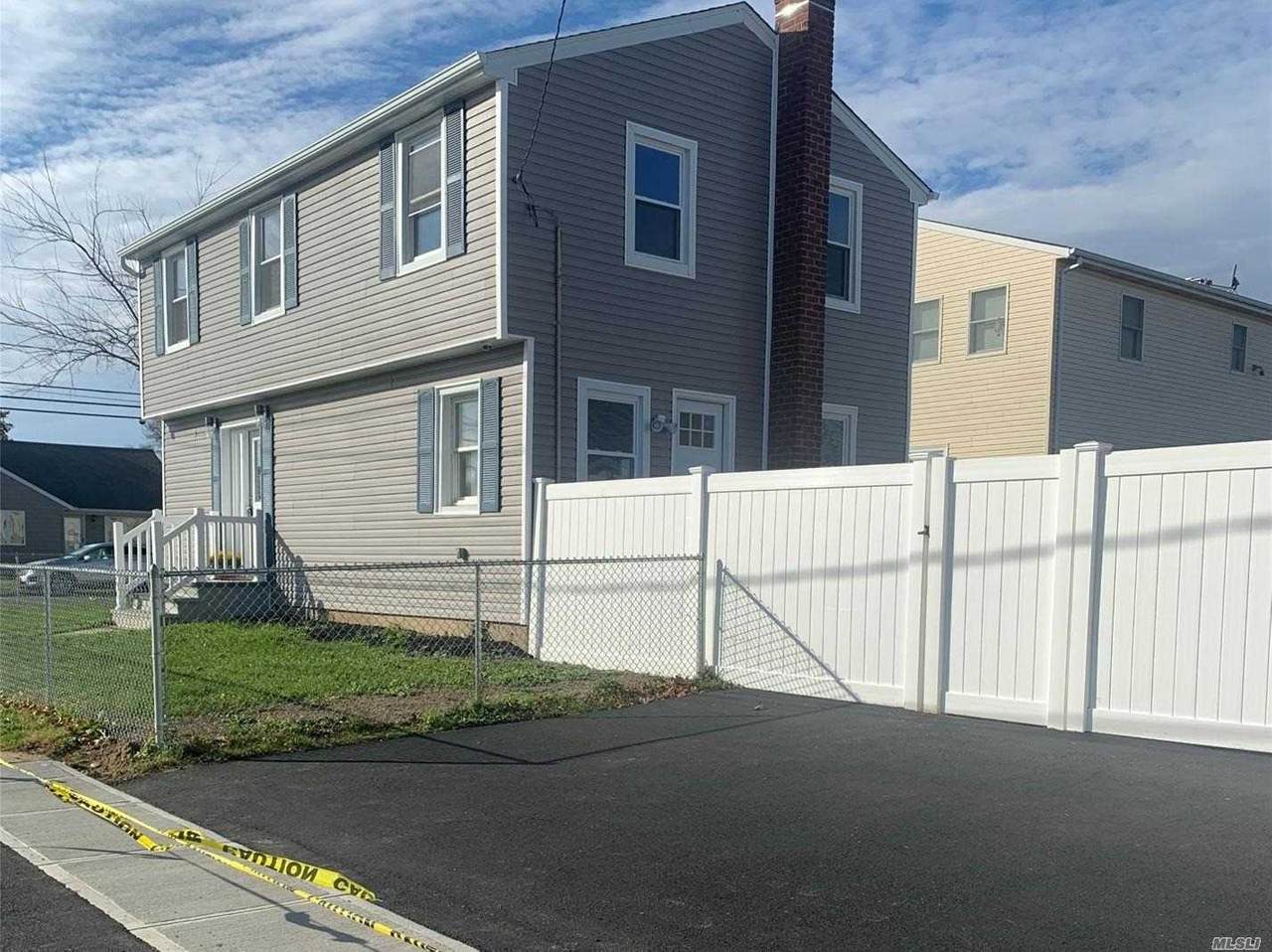1 Stewart Street - Photo 1