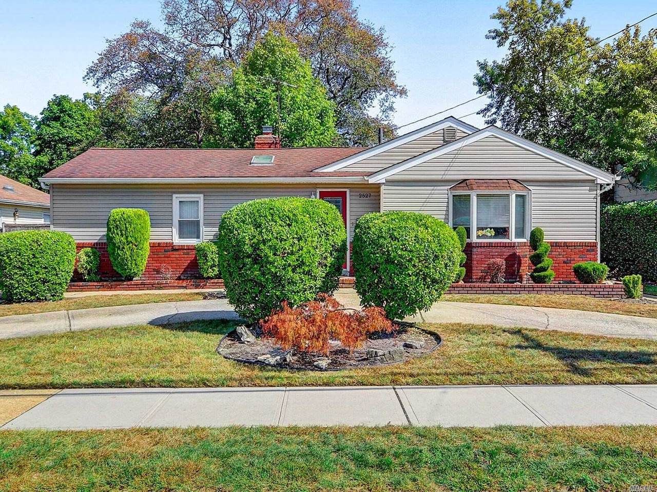 2527 Park Place - Photo 1
