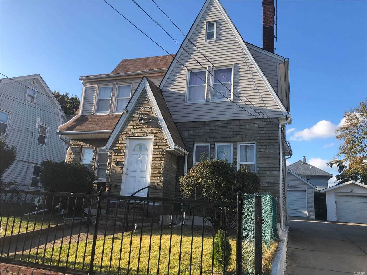 23 Dakota Place - Photo 1
