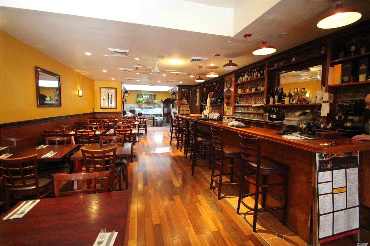 33-05 Broadway - Photo 1
