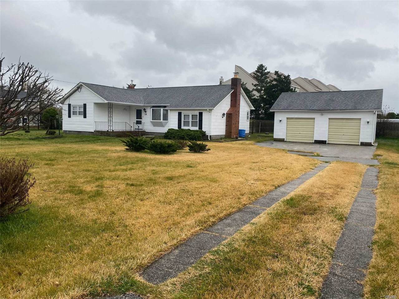 12 Bayfair Drive - Photo 1