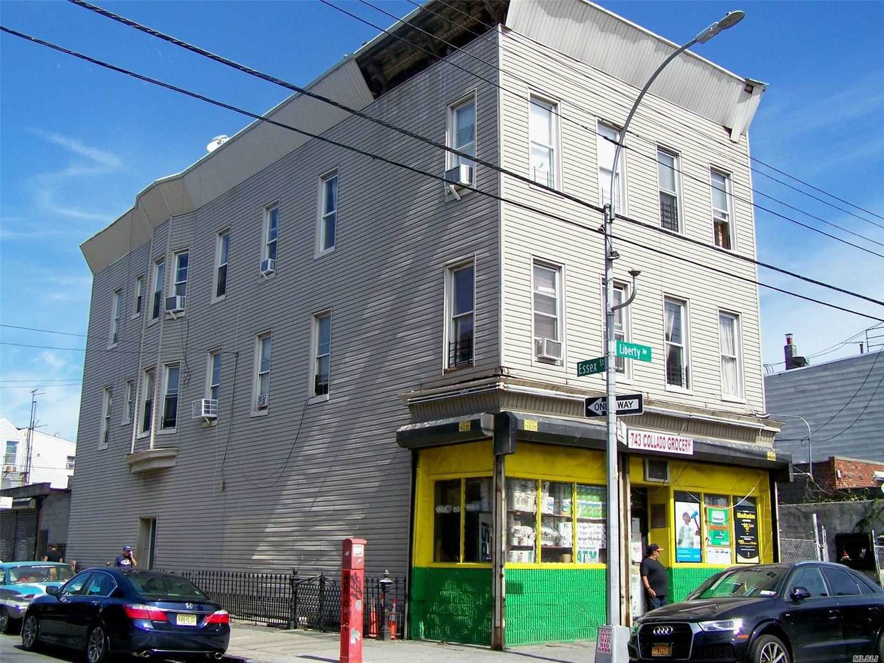 743 Liberty Avenue - Photo 1