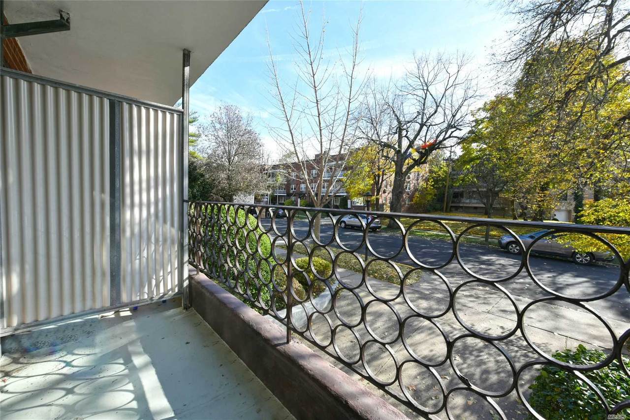 15 Hillpark Avenue - Photo 1 15 Hillpark Avenue - Photo 1