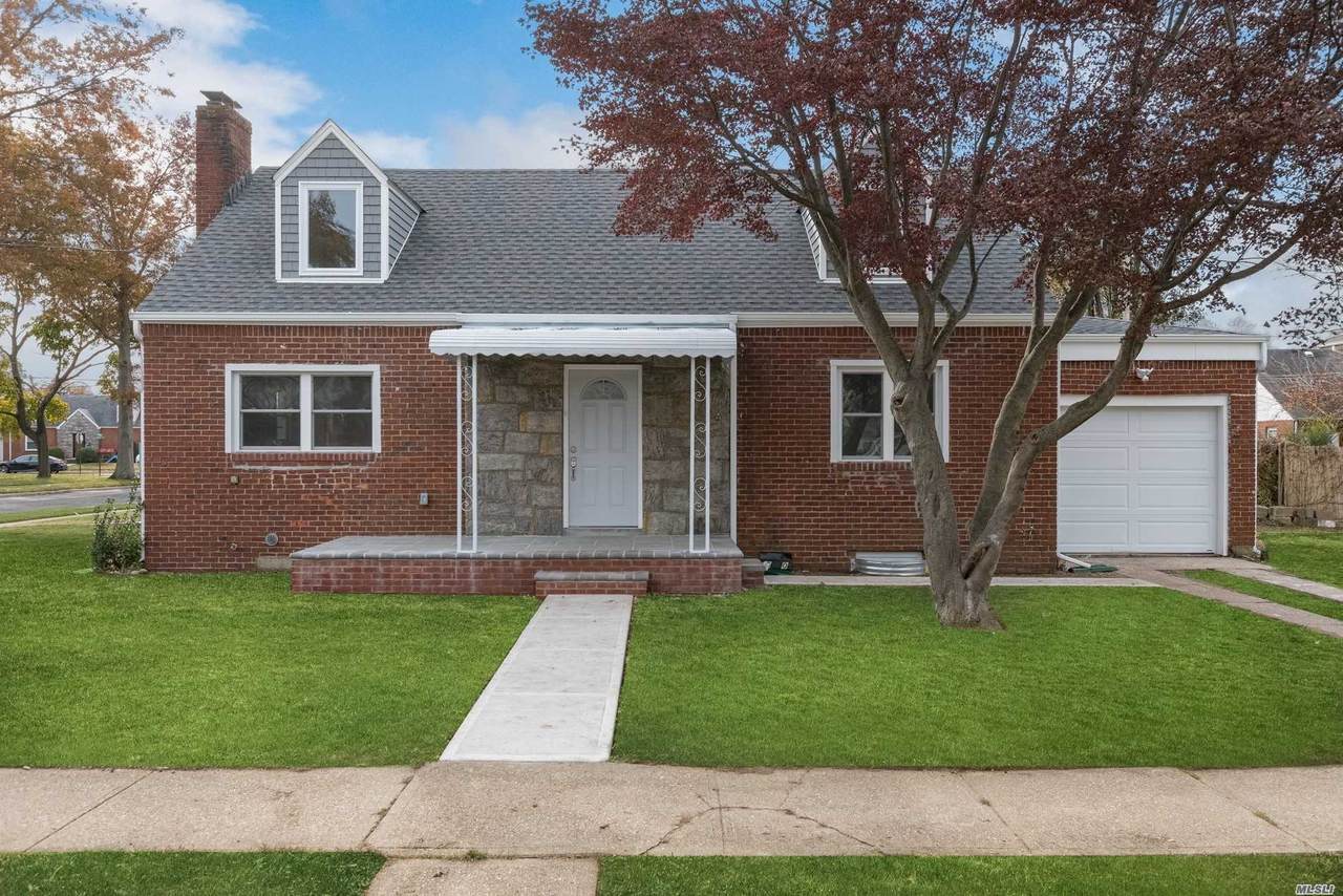 50 Brown Avenue - Photo 1