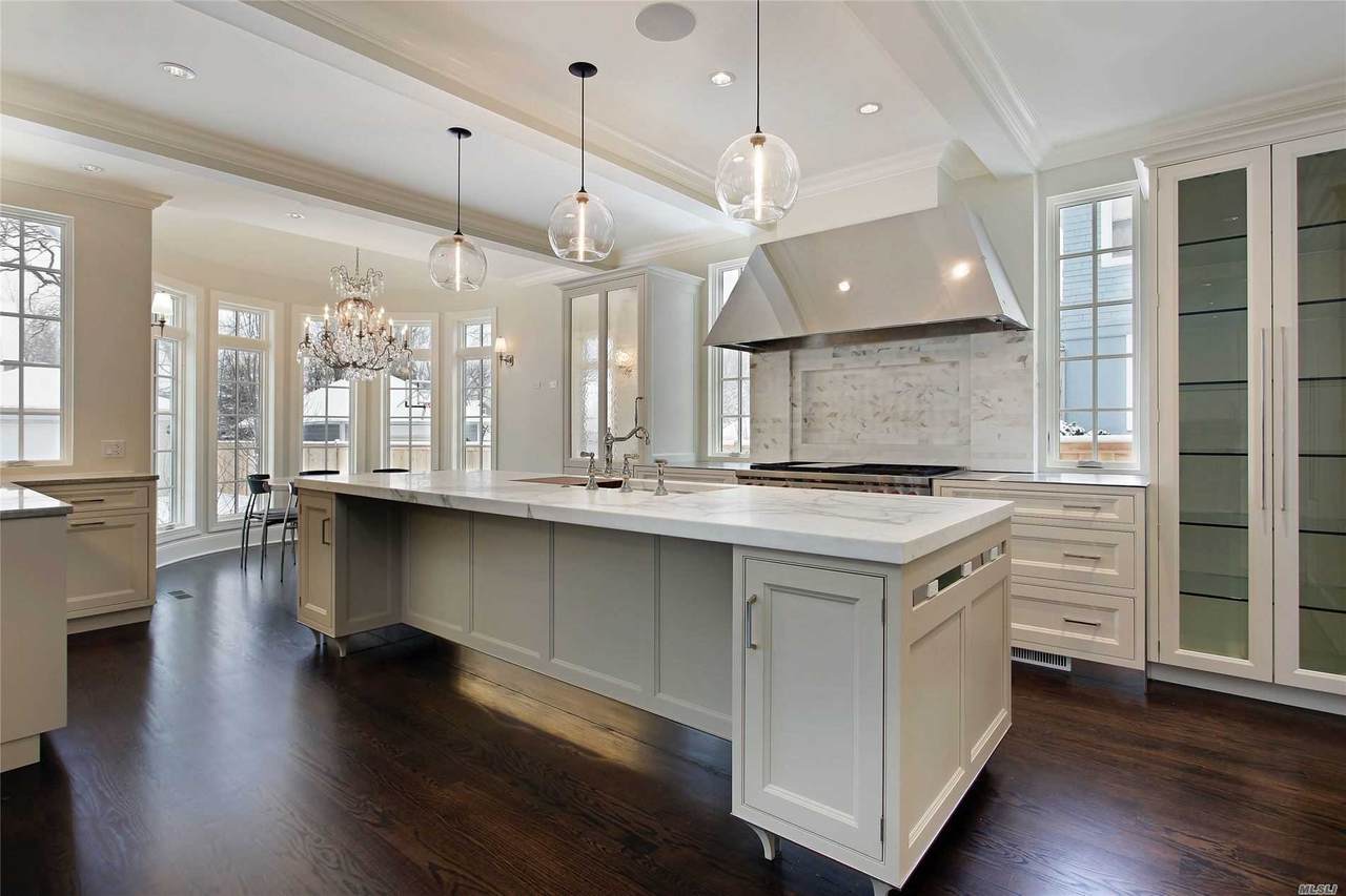 27B Carrie Avenue - Photo 1