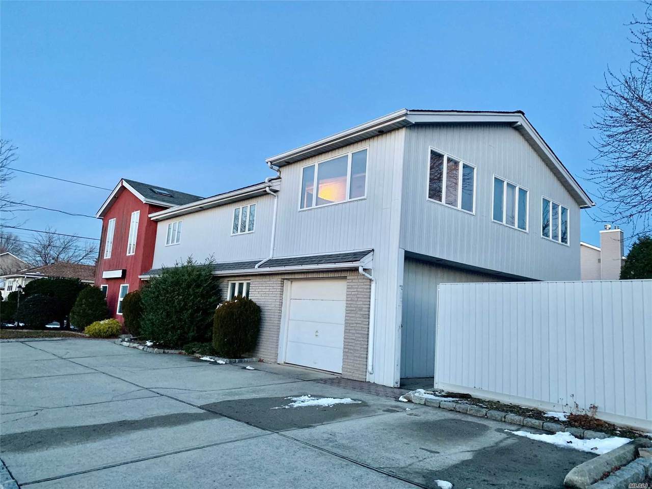 535 S Oyster Bay Road - Photo 1