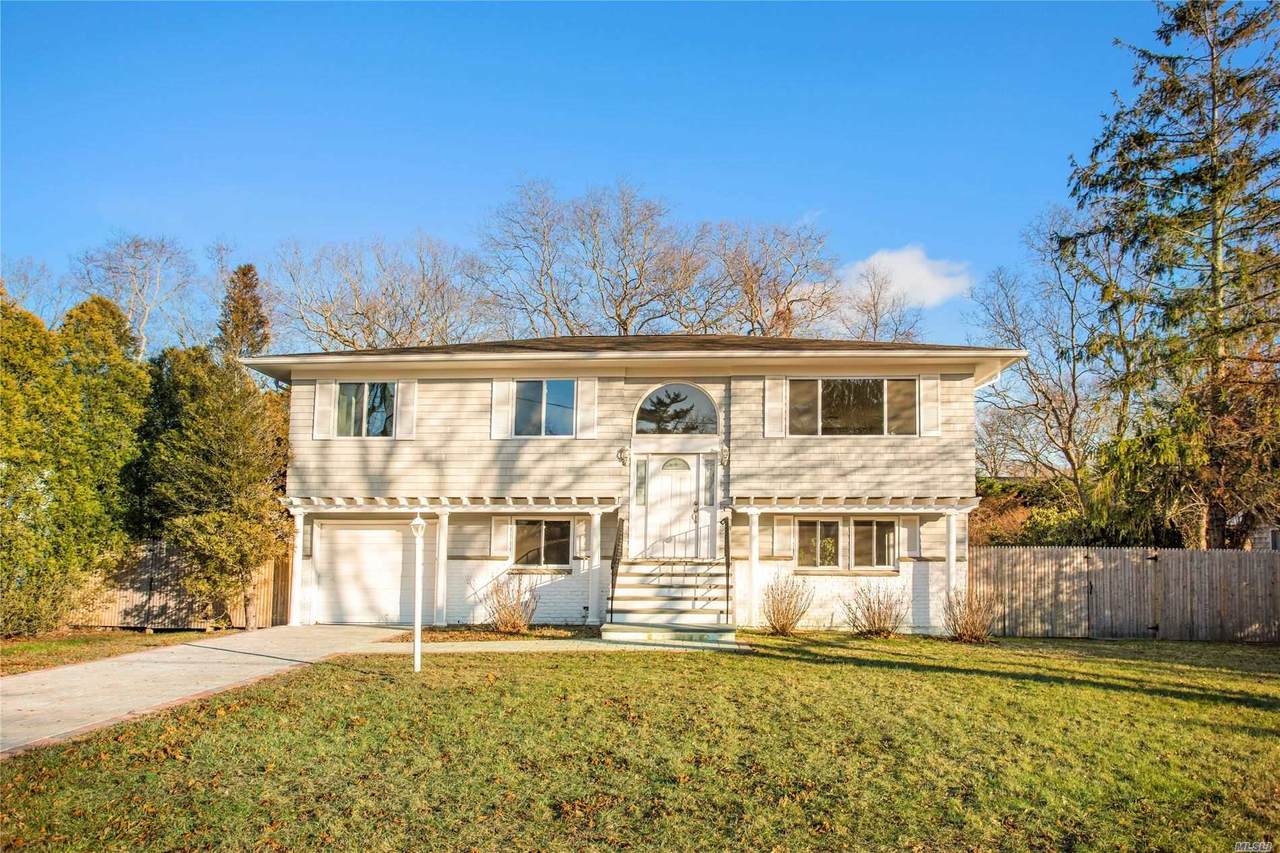 15 Debbie Lane - Photo 1