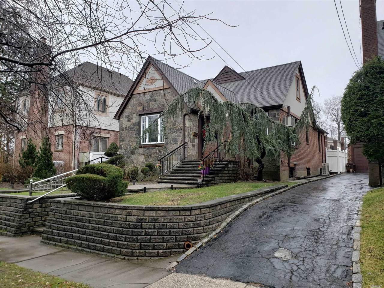 154-42 28 Avenue - Photo 1