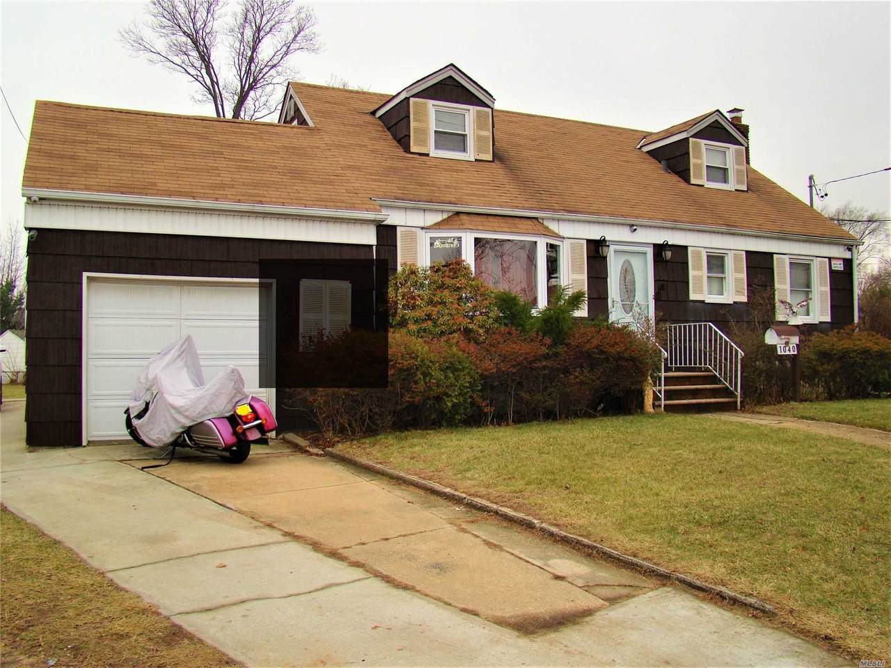 1040 Rockaway Avenue - Photo 1