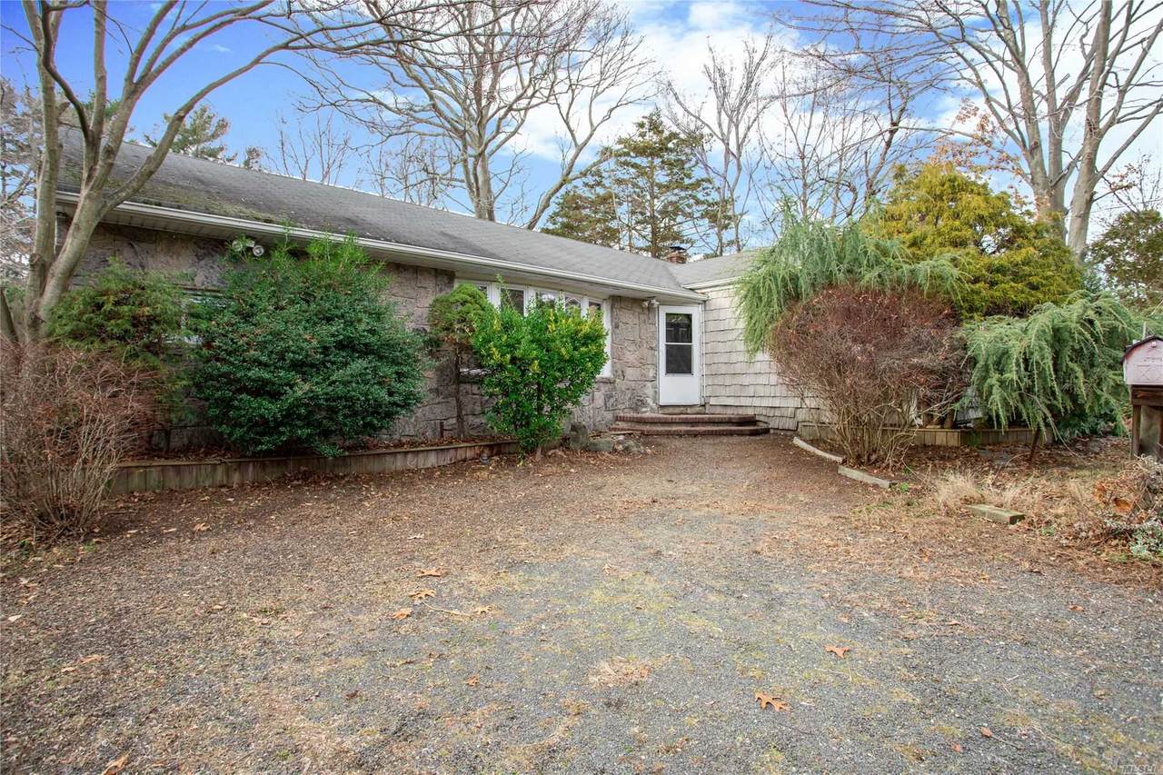 24 Sunny Road - Photo 1
