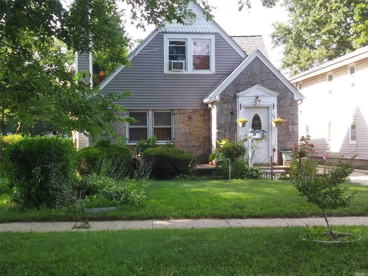 39 Lawson Street - Photo 1