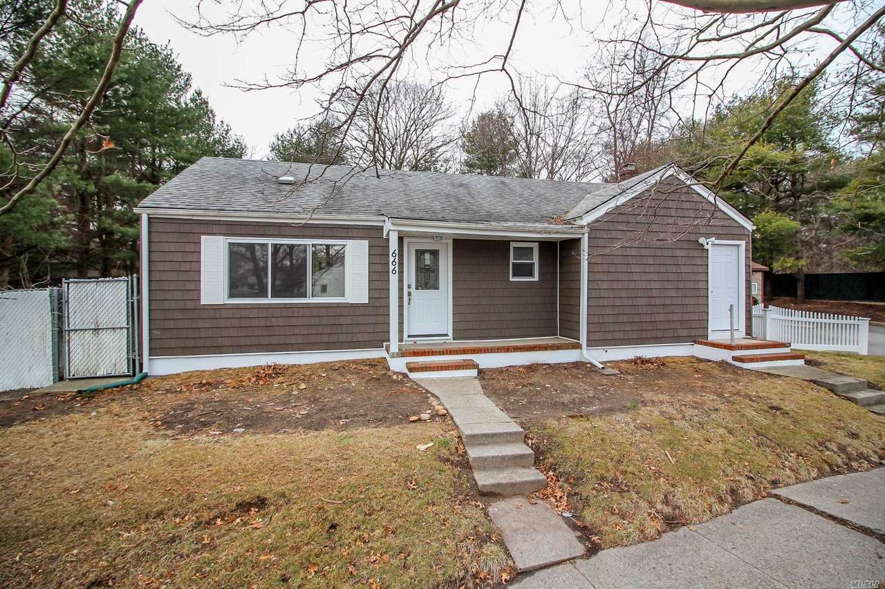 666 Rosevale Avenue - Photo 1 666 Rosevale Avenue - Photo 1