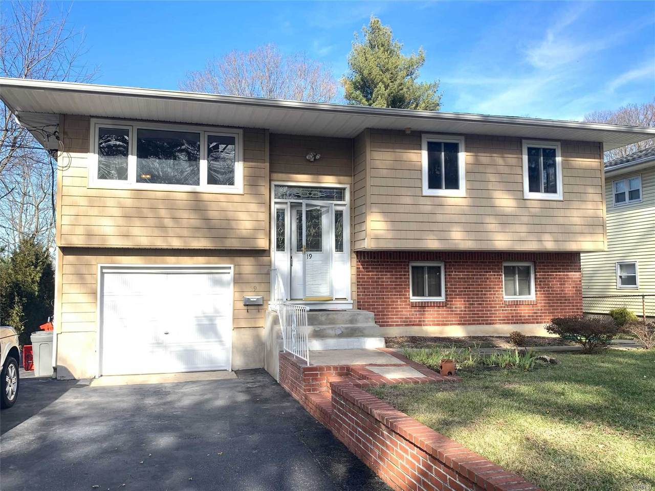19 Ketewomoke Drive - Photo 1
