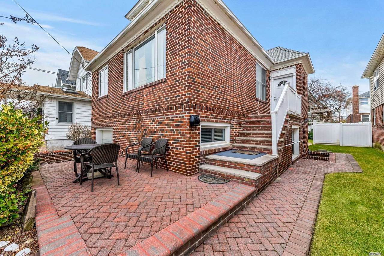 452 Beach 139th - Photo 1