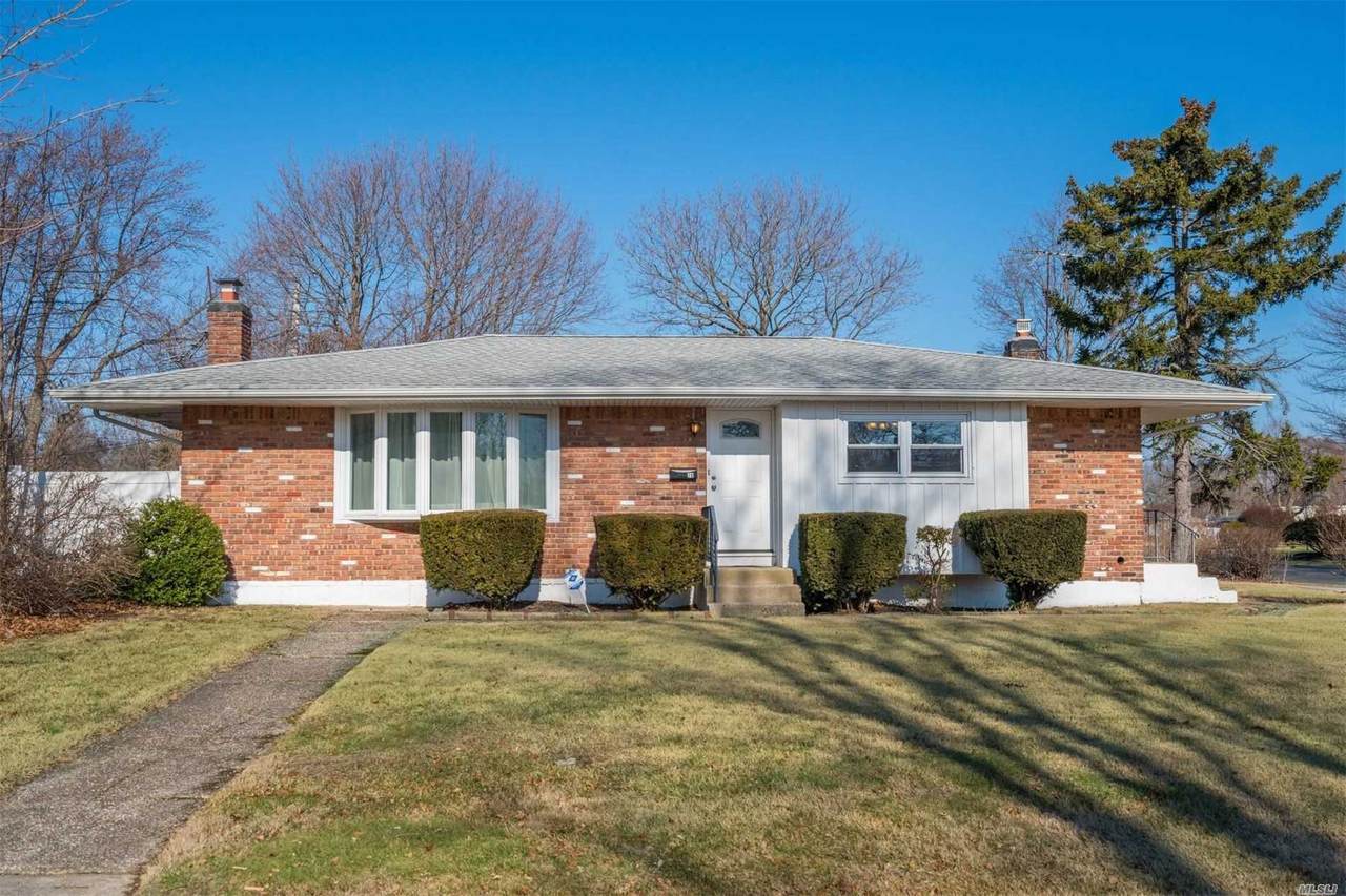 20 Applewood Road - Photo 1