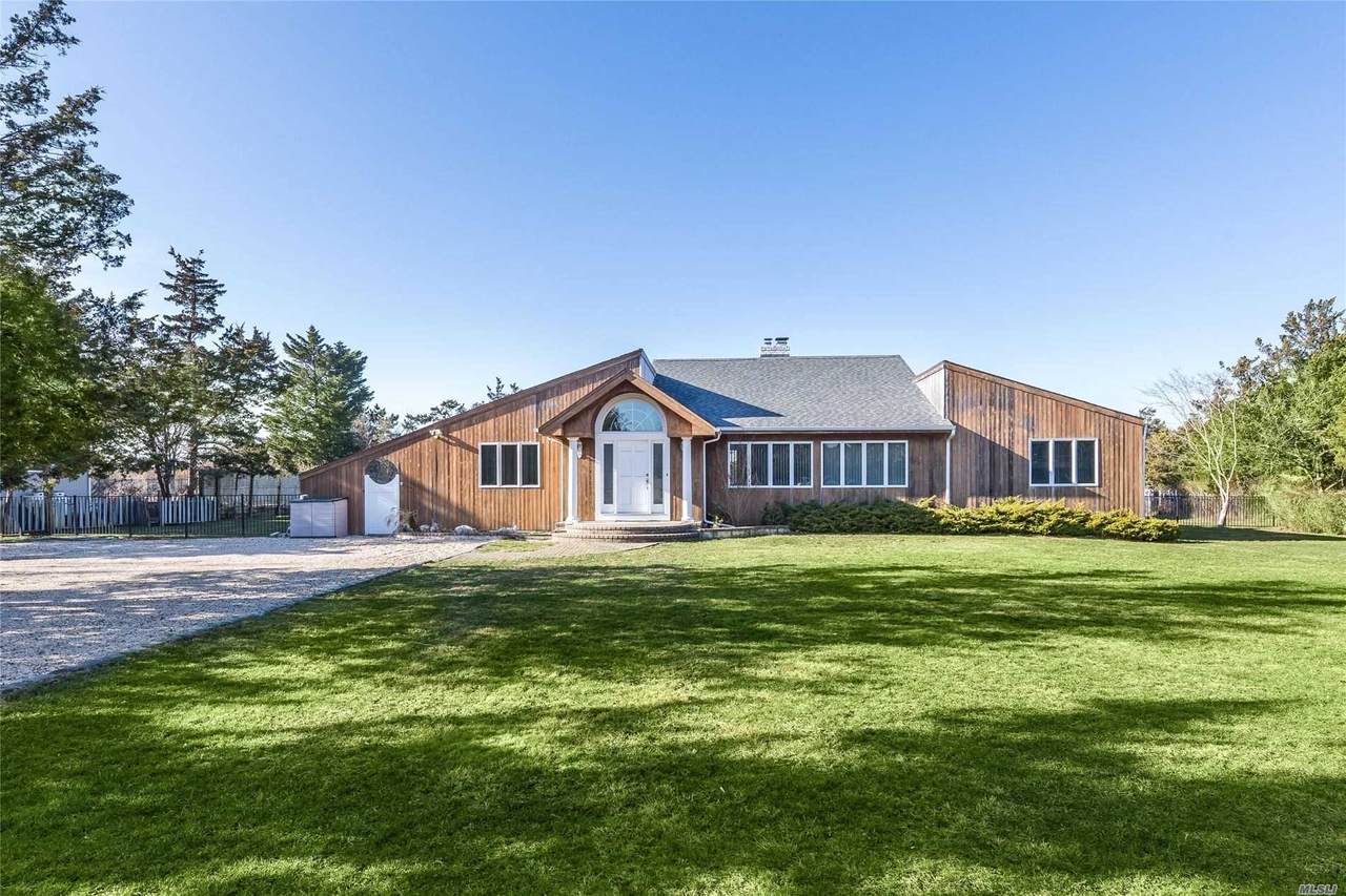 25 Meadow Lane - Photo 1