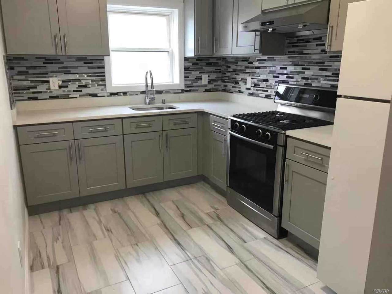 204-03 42 Avenue - Photo 1