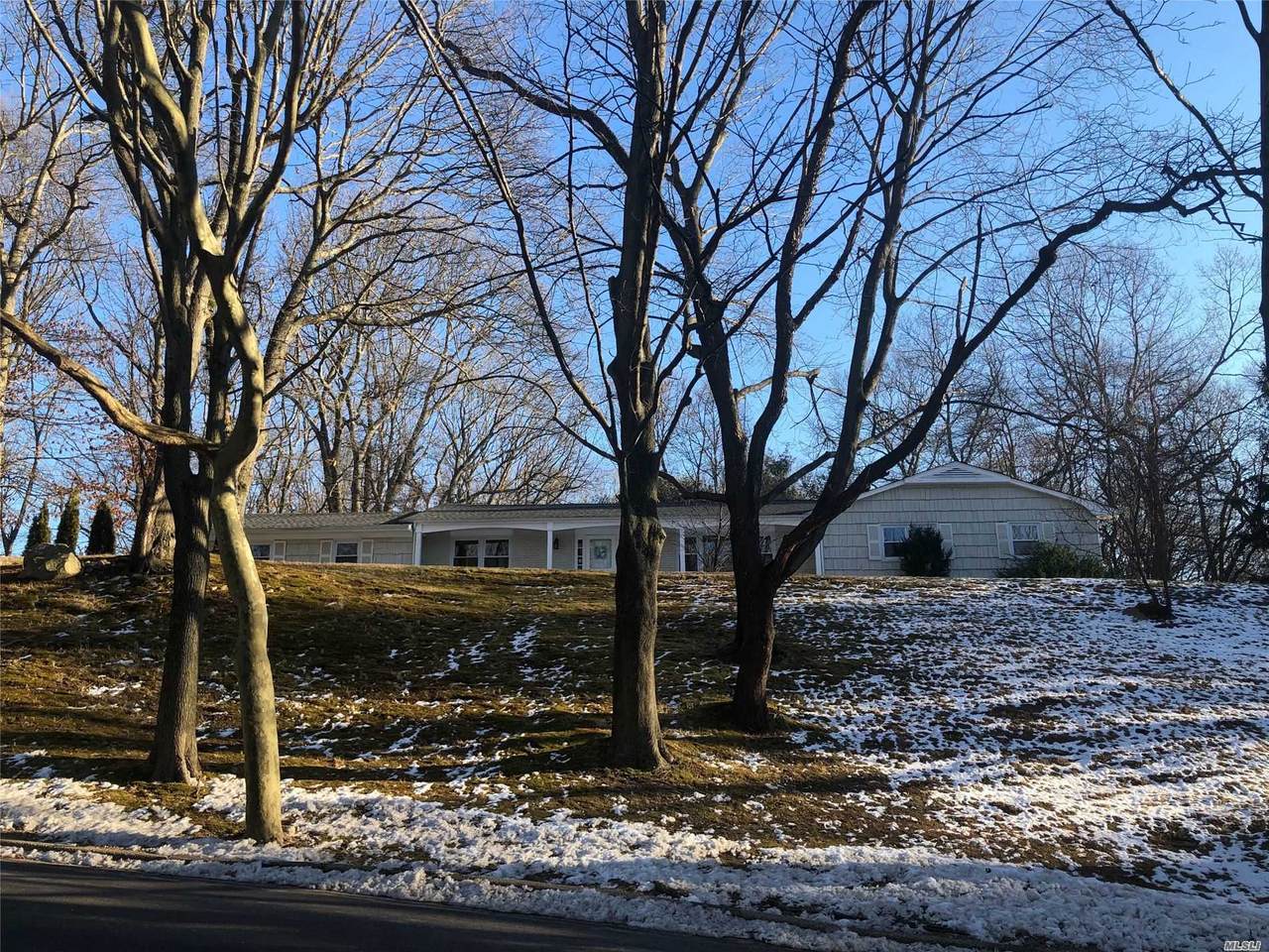 27 Hastings Drive - Photo 1