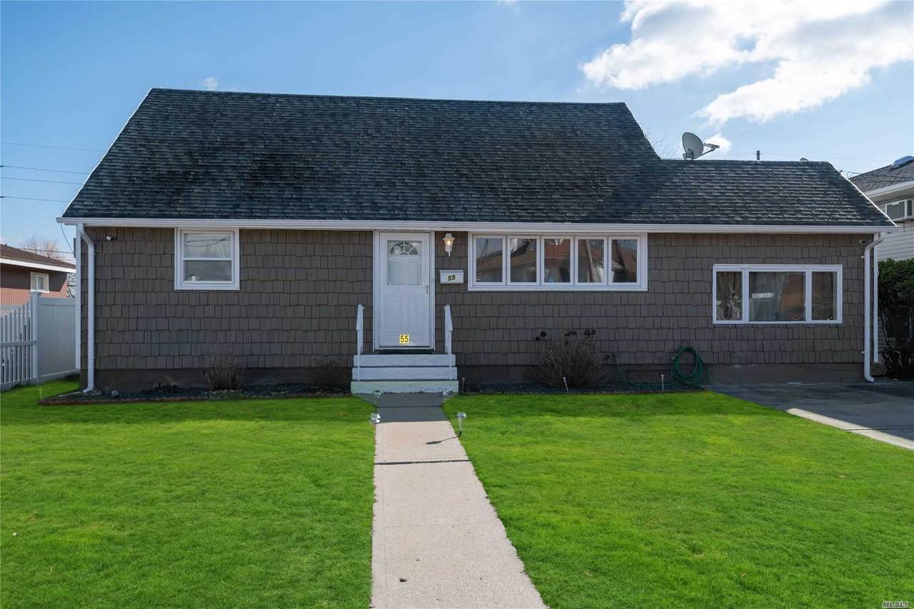 55 Nassau Lane - Photo 1