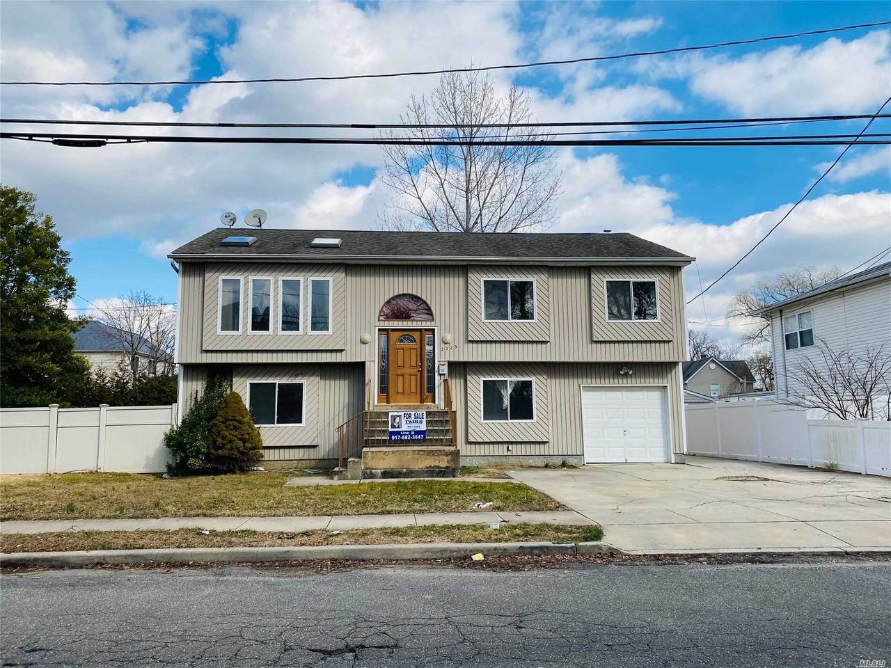 2329 Jackson Avenue - Photo 1