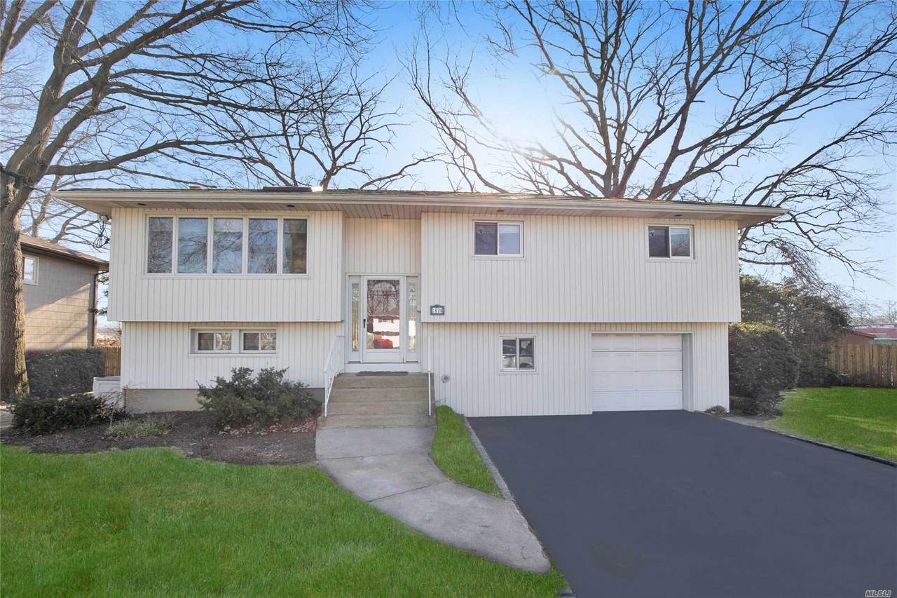 1636 De Mott Court - Photo 1