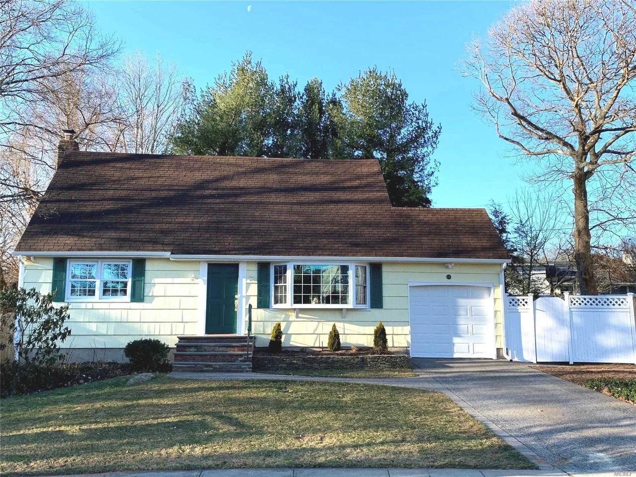 105 Briarcliff Drive - Photo 1