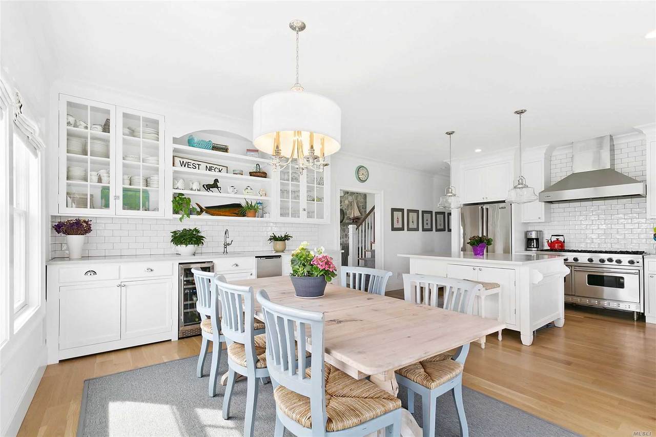 32 West Neck Circle - Photo 1