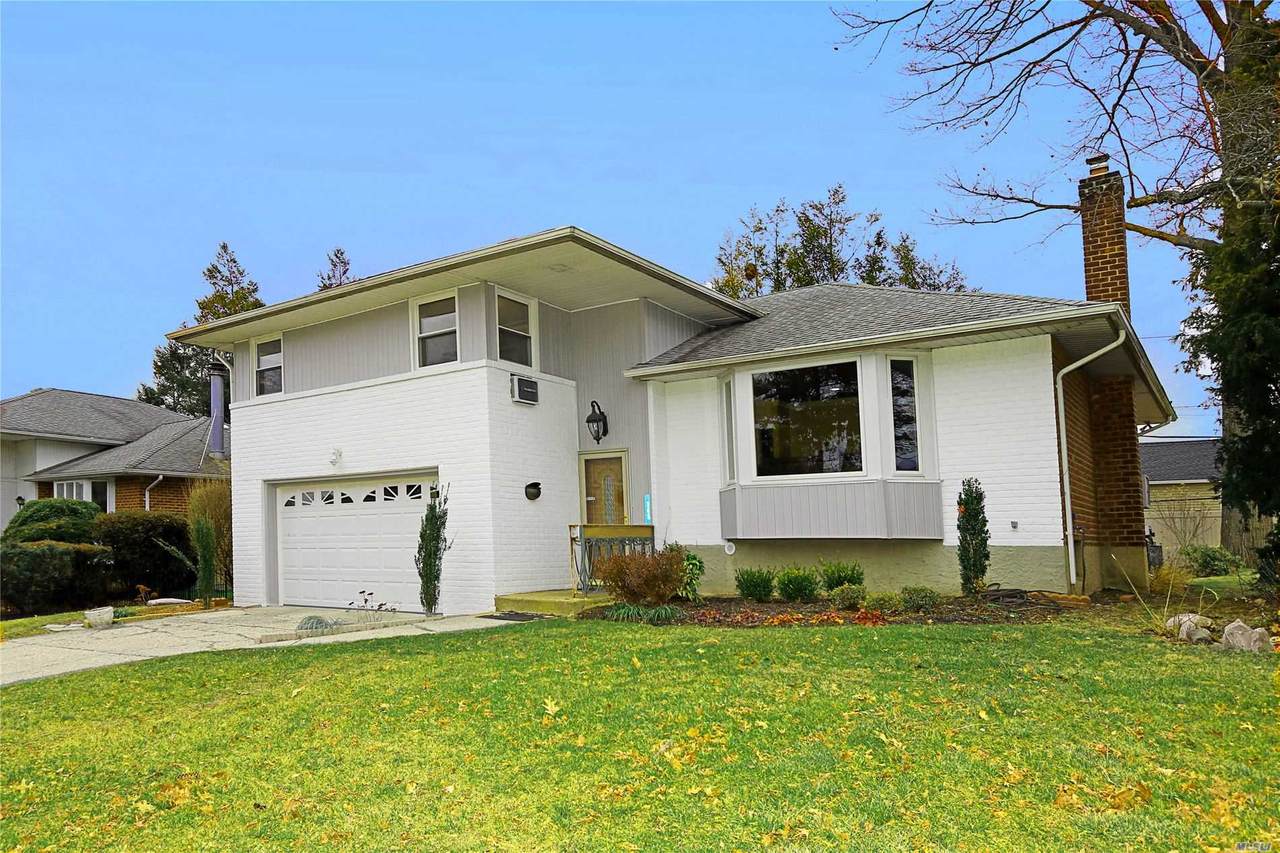 745 Boelsen Drive - Photo 1 745 Boelsen Drive - Photo 1