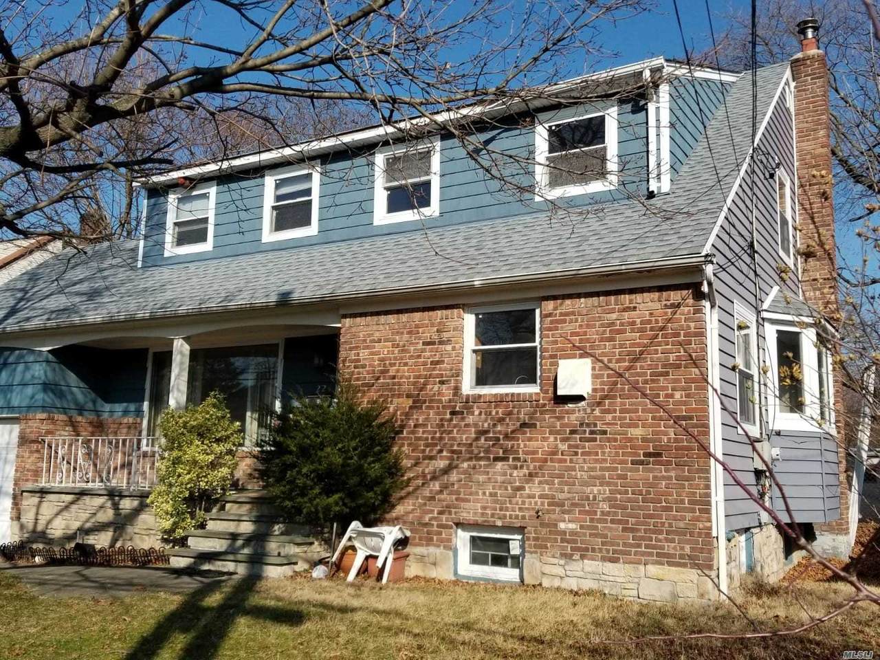 224 Pearsall Place - Photo 1
