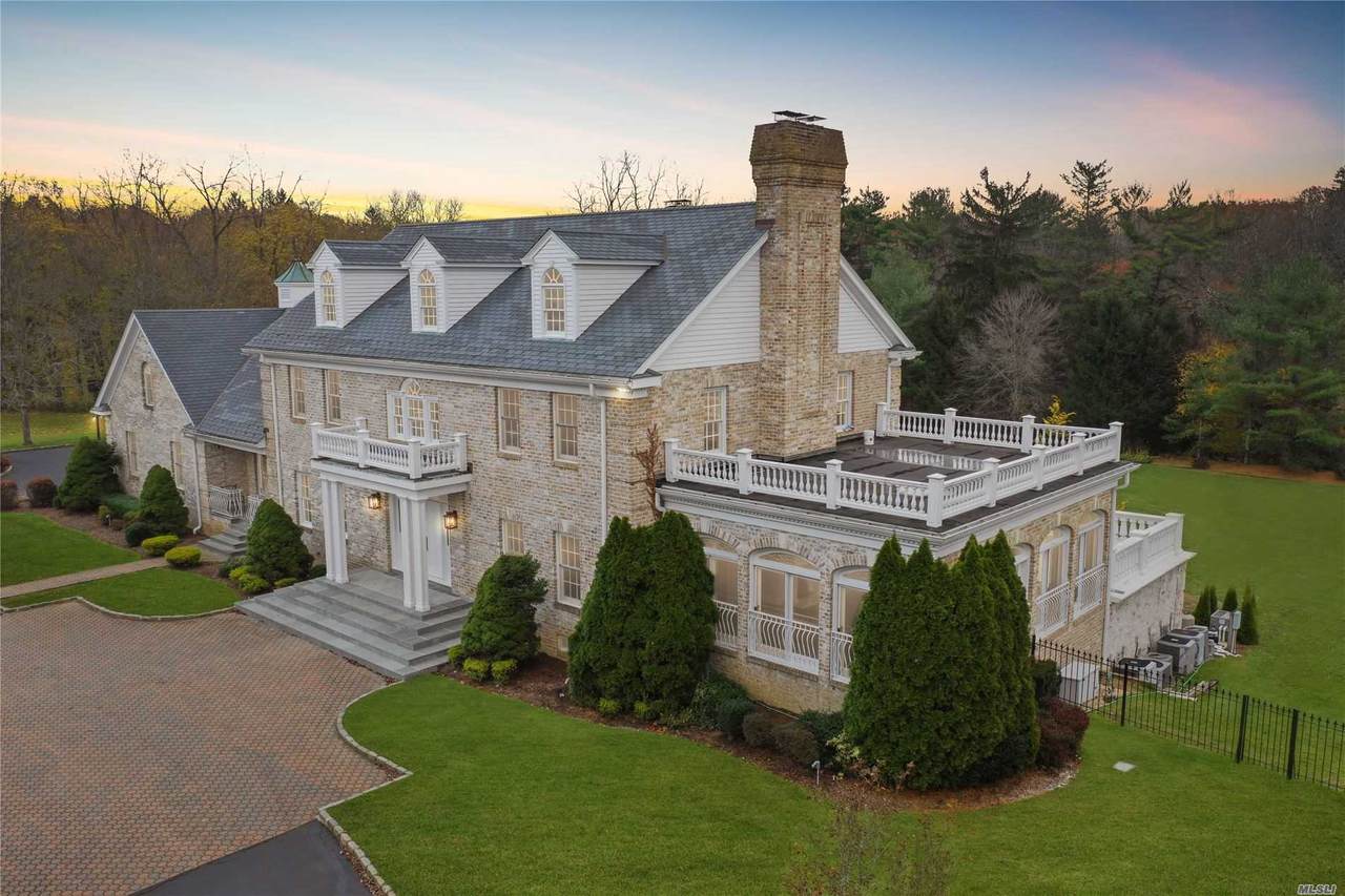 2 Colonial Drive - Photo 1