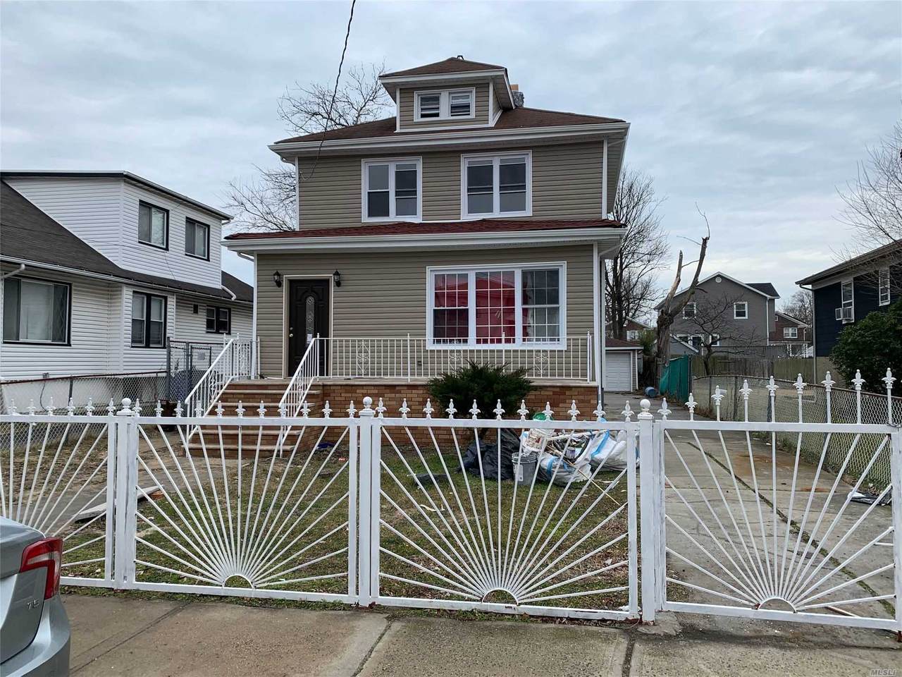15-16 Dunbar Street - Photo 1