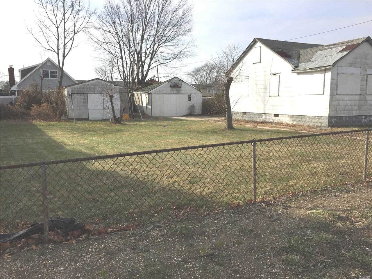 303 Linton Avenue - Photo 1