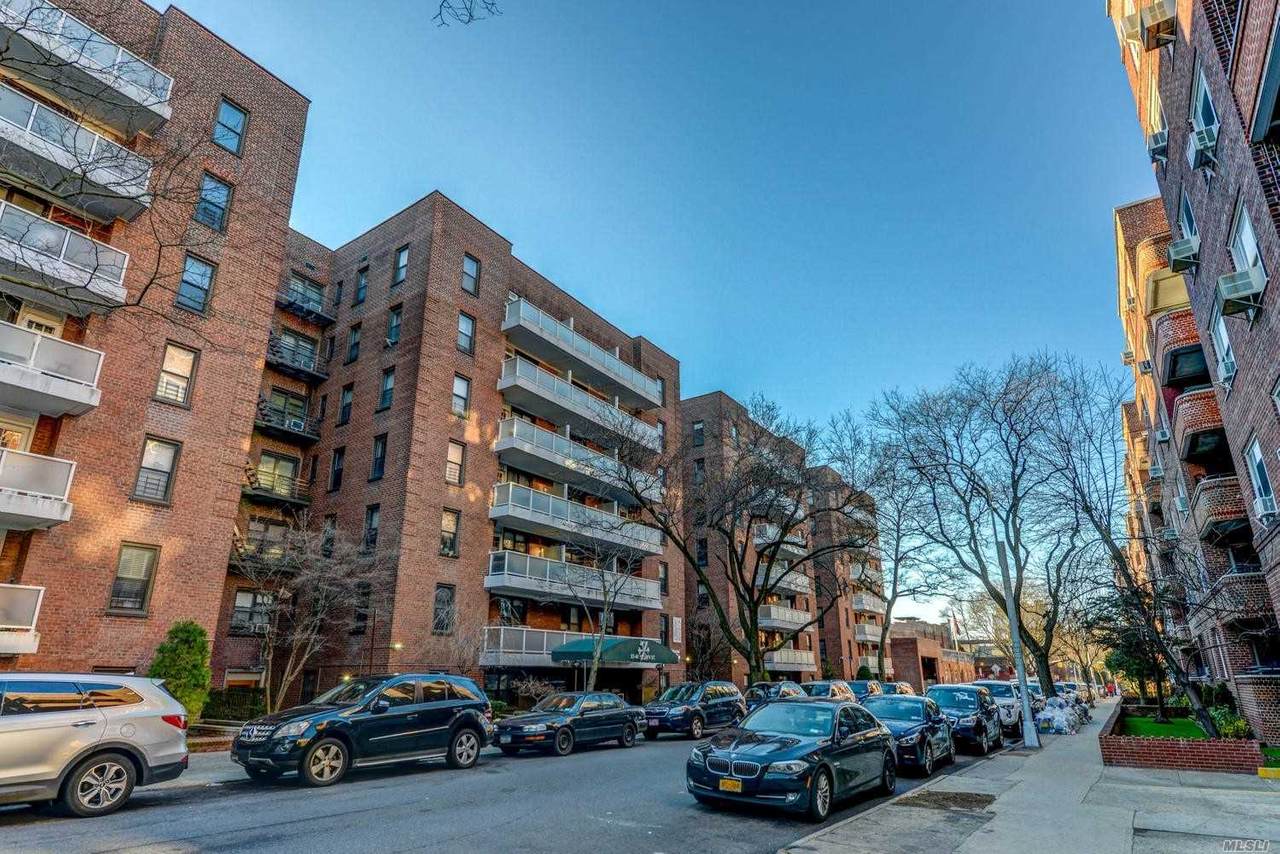 83-40 Austin Street - Photo 1