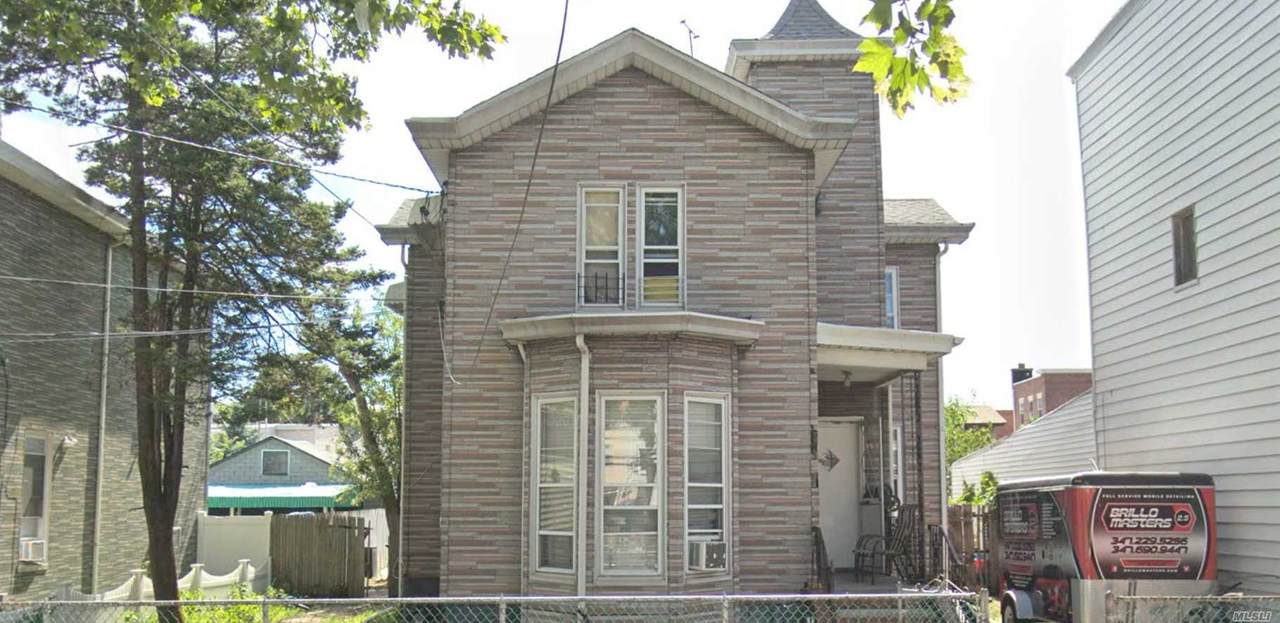 9514 93rd - Photo 1