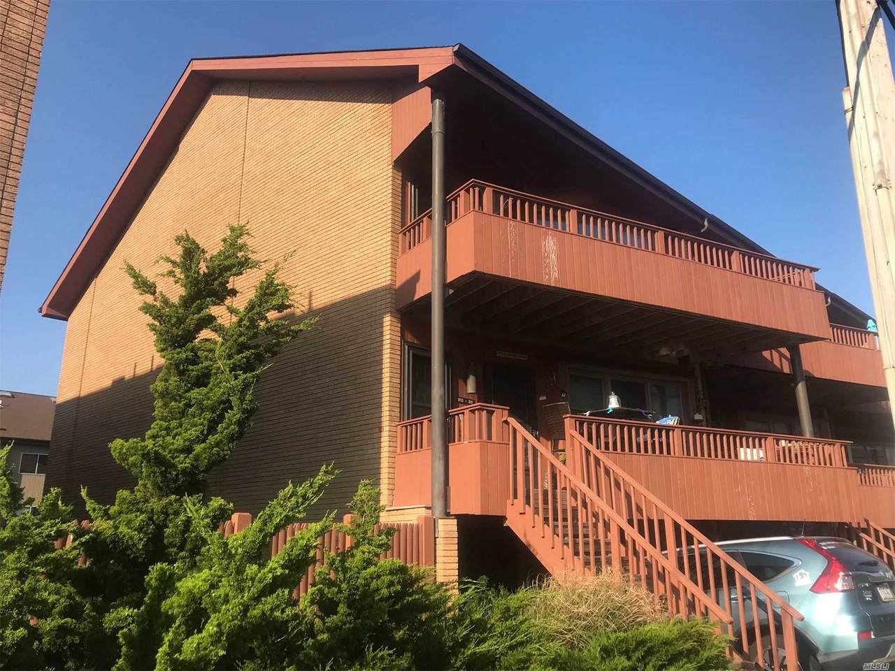 813 Shore Road - Photo 1