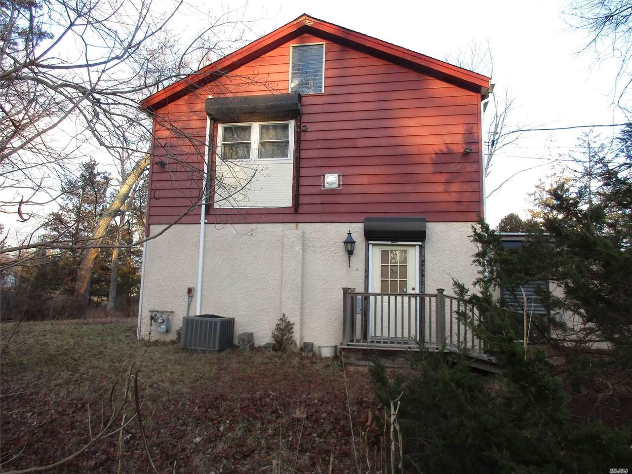 26 Silverbrook Drive - Photo 1
