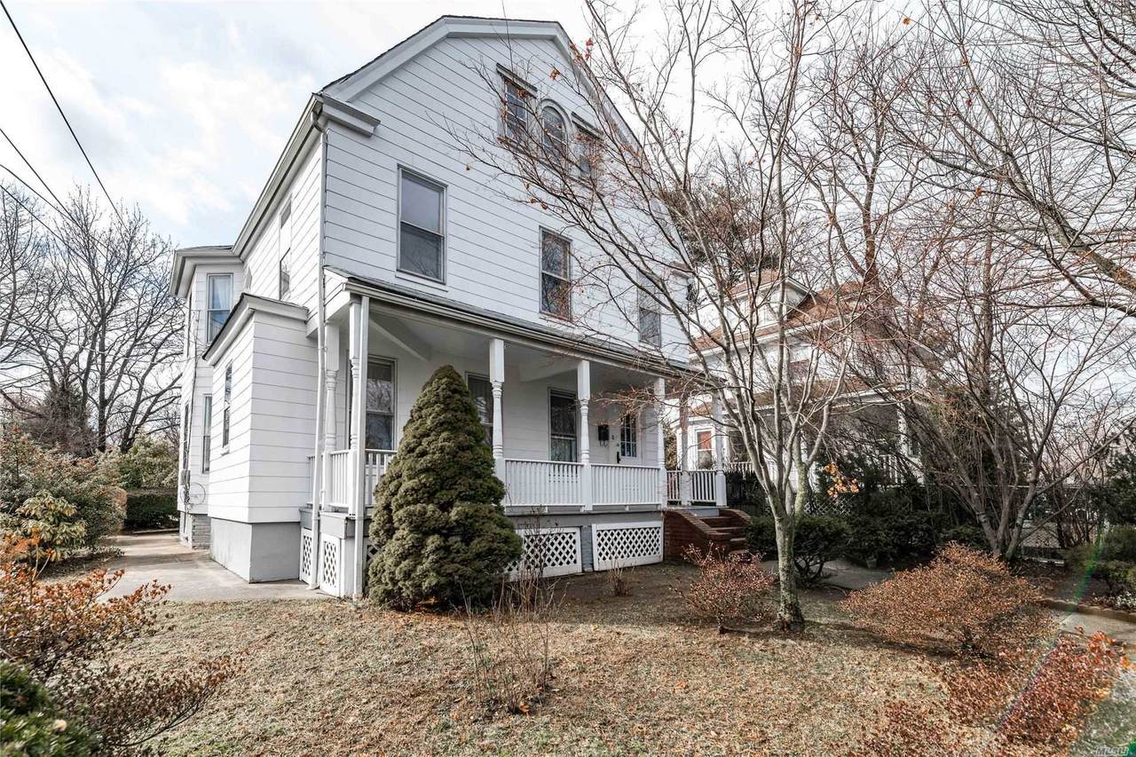 193 Glen Cove Avenue - Photo 1