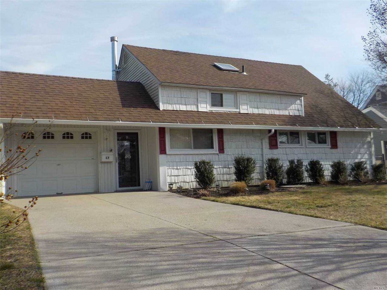 17 Flagstone Lane - Photo 1