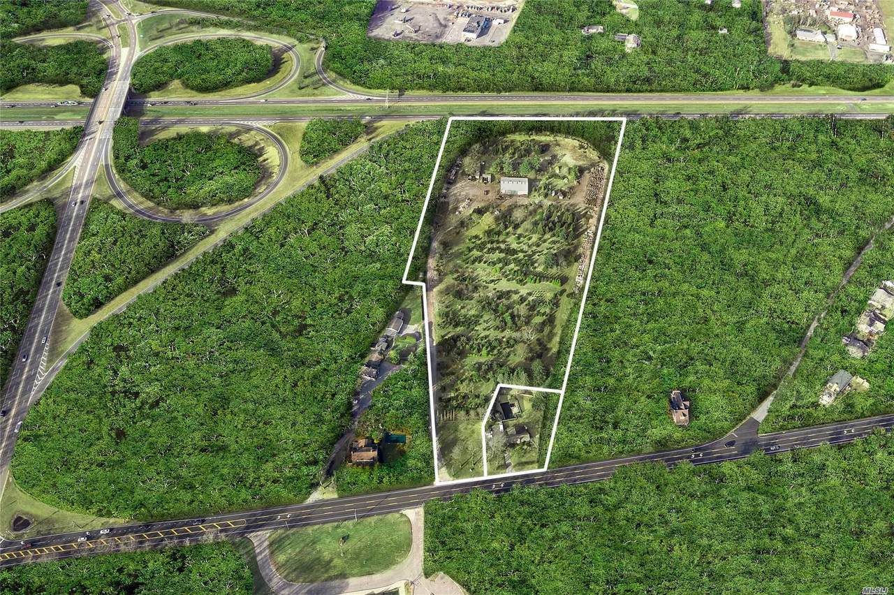2725 Montauk Highway - Photo 1