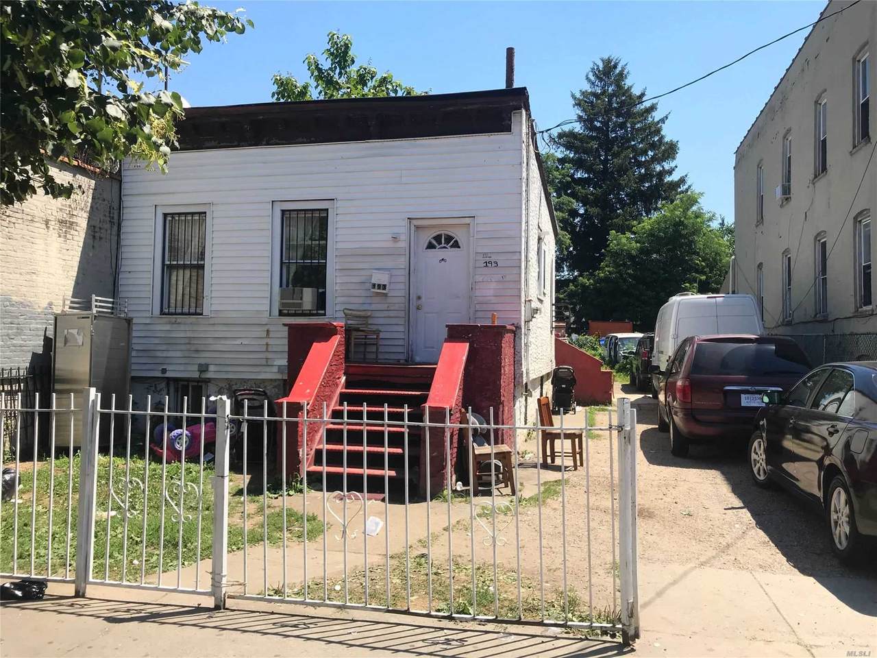 193 Norwood Avenue - Photo 1